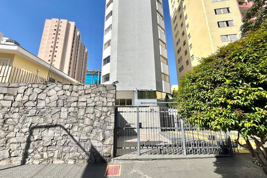 Fachada de apartamento para alugar com 2 quartos, 54m² em Vila Guarani, São Paulo