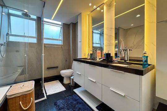 Apartamento à venda com 2 quartos, 162m² em Cerqueira César, São Paulo