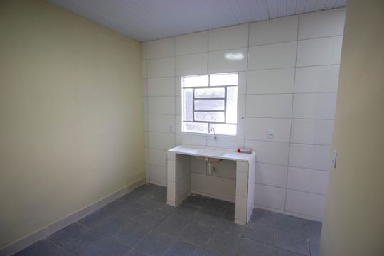 Casa para alugar com 1 quarto, 50m² em Taguatinga, Brasília