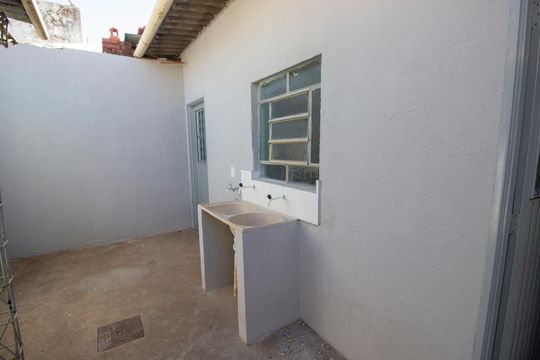 Casa para alugar com 1 quarto, 50m² em Taguatinga, Brasília