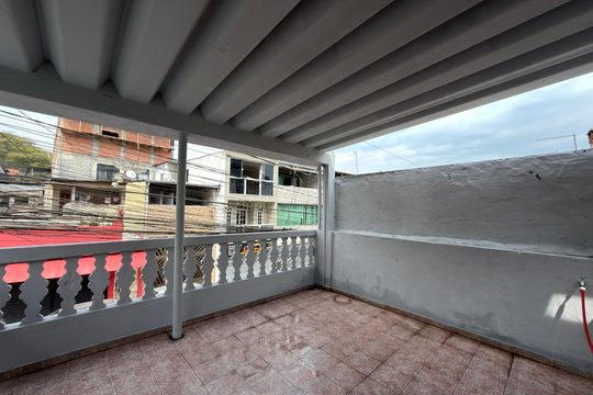 Varanda da sala de casa para alugar com 2 quartos, 126m² em Inamar, São Bernardo do Campo