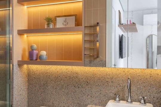 Banheiro de apartamento à venda com 2 quartos, 115m² em Vila Osasco, Osasco
