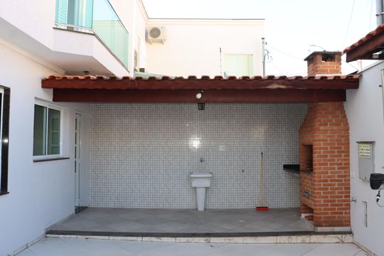 Casa para alugar com 3 quartos, 80m² em Vila Divina Pastora, São Paulo
