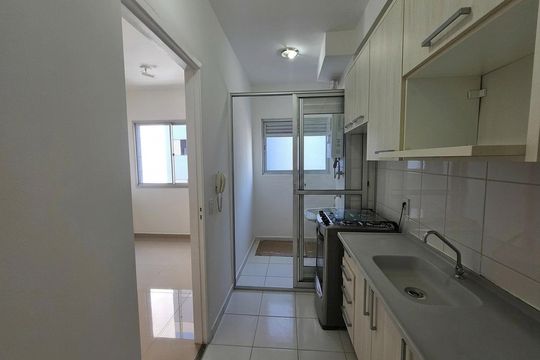 Cozinha de apartamento para alugar com 2 quartos, 47m² em Parque Campolim, Sorocaba