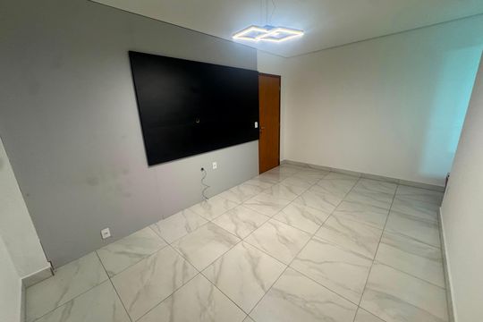 sala de apartamento à venda com 2 quartos, 66m² em Europa, Contagem