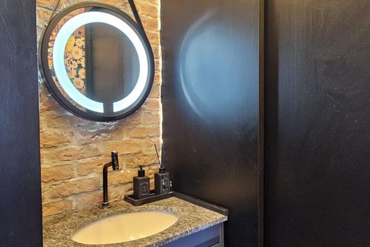 Banheiro de apartamento à venda com 2 quartos, 33m² em Água Rasa, São Paulo