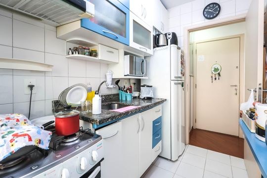 Cozinha e Área de Serviço de apartamento para alugar com 2 quartos, 72m² em Cambuci, São Paulo