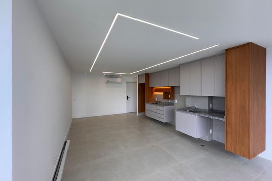 Sala de apartamento para alugar com 2 quartos, 95m² em Recreio dos Bandeirantes, Rio de Janeiro