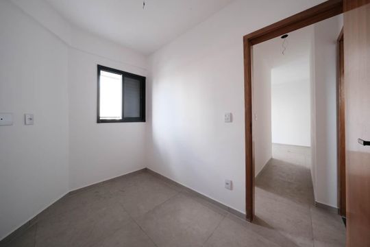 Quarto 2 de apartamento à venda com 2 quartos, 40m² em Vila Granada, São Paulo