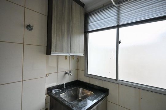 Área de Serviço  de apartamento à venda com 2 quartos, 42m² em Jardim Paris, São Paulo