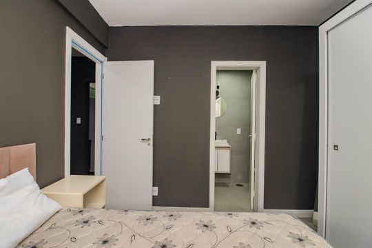 Suíte de apartamento para alugar com 1 quarto, 29m² em Petrópolis, Porto Alegre