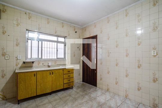 Casa para alugar com 3 quartos, 175m² em Vila Linda, Santo André