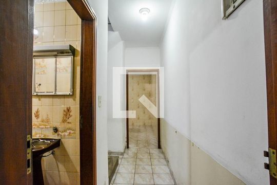 Casa para alugar com 3 quartos, 175m² em Vila Linda, Santo André