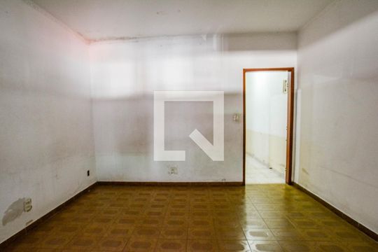 Casa para alugar com 3 quartos, 175m² em Vila Linda, Santo André