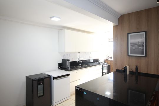 Cozinha de apartamento para alugar com 3 quartos, 164m² em Floresta, Porto Alegre