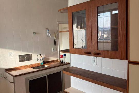 Cozinha de apartamento para alugar com 2 quartos, 60m² em Méier, Rio de Janeiro