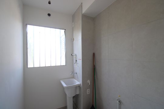 Área de serviço de apartamento para alugar com 2 quartos, 67m² em Barra Olímpica, Rio de Janeiro
