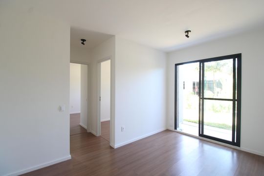 Sala de apartamento para alugar com 2 quartos, 67m² em Barra Olímpica, Rio de Janeiro