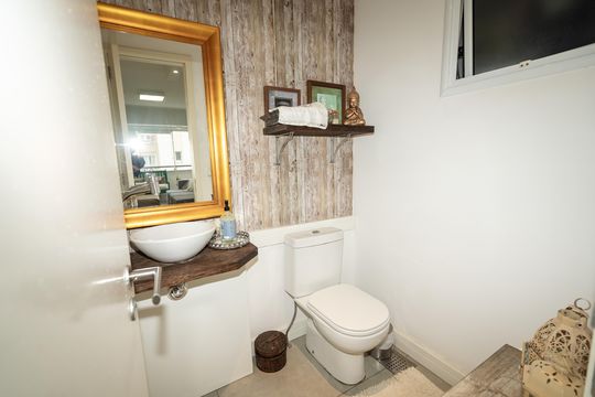 Lavabo de apartamento para alugar com 3 quartos, 105m² em Passo D’areia, Porto Alegre