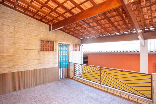 Área comum de casa para alugar com 2 quartos, 200m² em Canhema, Diadema