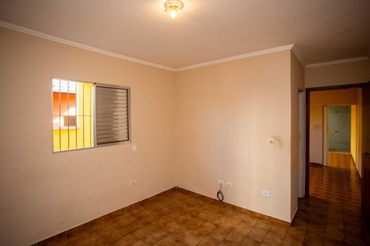 Quarto Suite de casa para alugar com 2 quartos, 200m² em Canhema, Diadema