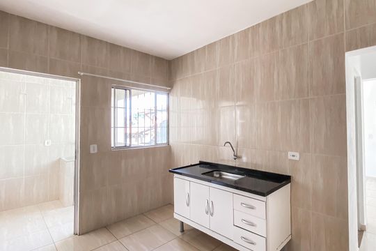 Cozinha  de casa para alugar com 1 quarto, 40m² em Vila Rio Branco, São Paulo