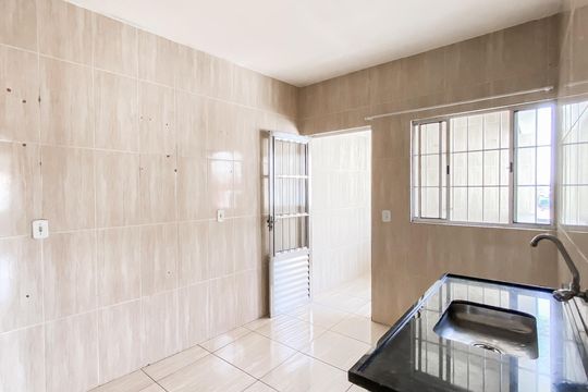 Cozinha  de casa para alugar com 1 quarto, 40m² em Vila Rio Branco, São Paulo