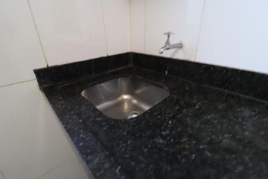 Cozinha e Área de Serviço de apartamento para alugar com 2 quartos, 45m² em Alto Umuarama, Uberlândia