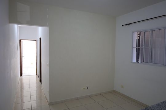 Casa para alugar com 2 quartos, 79m² em Jardim Tres Marias, São Paulo