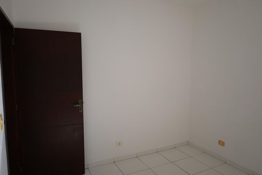 Casa para alugar com 2 quartos, 79m² em Jardim Tres Marias, São Paulo