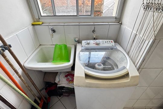 Cozinha e Área de Serviço de apartamento à venda com 2 quartos, 50m² em Vila Sacadura Cabral, Santo André
