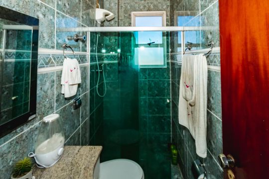 Banheiro Social de apartamento à venda com 3 quartos, 190m² em Santa Rosa, Belo Horizonte