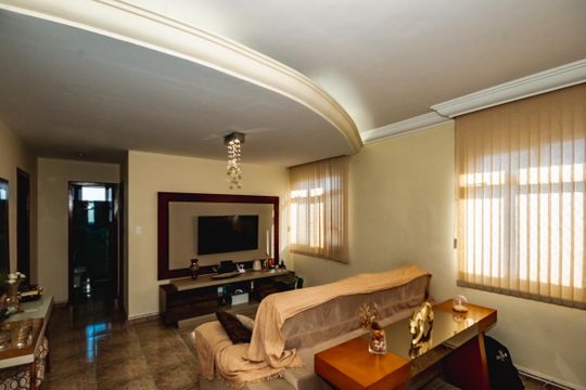 Apartamento à venda com 3 quartos, 190m² em Santa Rosa, Belo Horizonte