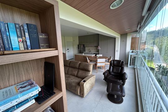 Varanda de apartamento para alugar com 1 quarto, 60m² em  trix housing tambore, Santana de Parnaíba