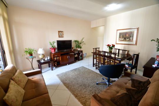 Sala de apartamento à venda com 3 quartos, 97m² em Cambuí, Campinas
