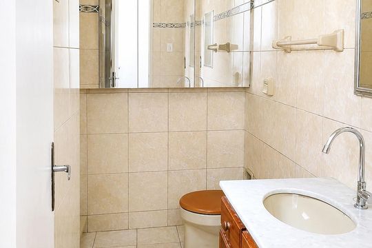 Apartamento para alugar com 4 quartos, 140m² em Centro, Pelotas