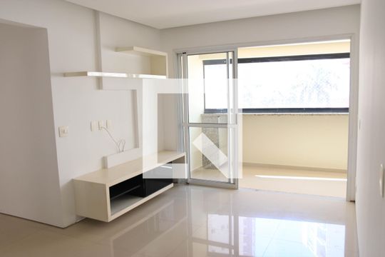 Apartamento à venda com 3 quartos, 87m² em Jardim Goiás, Goiânia