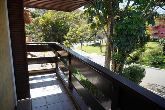 Sacada de casa de condomínio para alugar com 2 quartos, 360m² em Residencial Nove (alphaville), Santana de Parnaíba