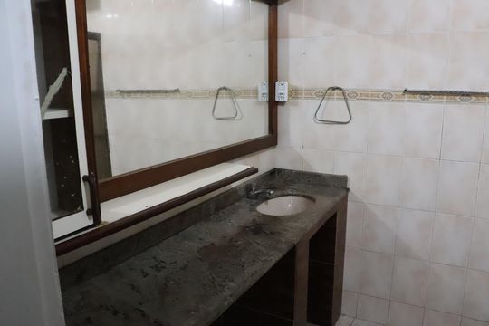 Banheiro de apartamento para alugar com 2 quartos, 40m² em Centro, Campos dos Goytacazes