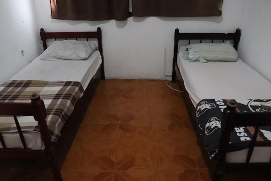 Quarto 2 de apartamento para alugar com 2 quartos, 40m² em Centro, Campos dos Goytacazes