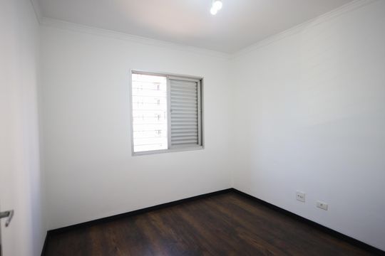 Quarto 2 de apartamento para alugar com 2 quartos, 61m² em Quitaúna, Osasco