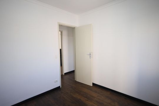Quarto 2 de apartamento para alugar com 2 quartos, 61m² em Quitaúna, Osasco