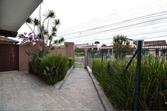 Área Externa de casa à venda com 6 quartos, 500m² em Jardim das Américas, Curitiba