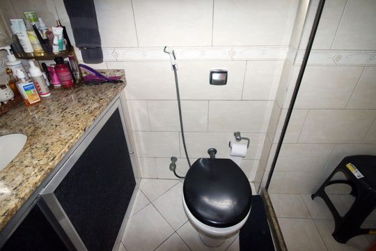 Banheiro de apartamento à venda com 2 quartos, 69m² em Irajá, Rio de Janeiro