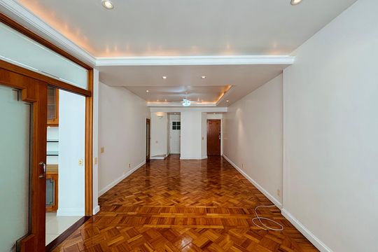 Apartamento para alugar com 3 quartos, 141m² em Copacabana, Rio de Janeiro