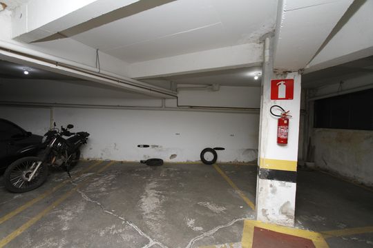 Garagem de apartamento à venda com 2 quartos, 104m² em Padre Eustáquio, Belo Horizonte