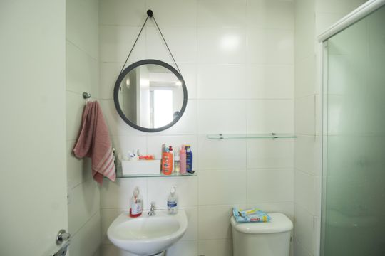 Banheiro de apartamento à venda com 3 quartos, 63m² em Jardim Iris, São Paulo