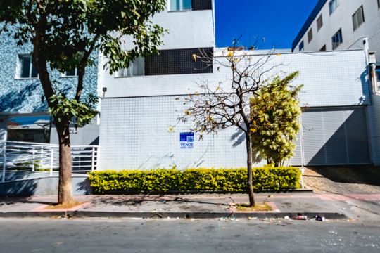 Apartamento para alugar com 2 quartos, 170m² em Itapoã, Belo Horizonte