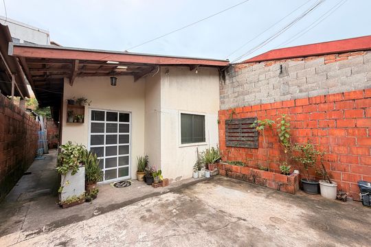 Garagem de casa à venda com 2 quartos, 60m² em Jardim Novo Mundo, Várzea Paulista