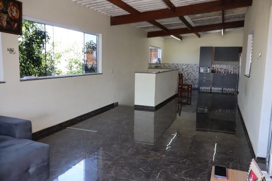 Sala de casa à venda com 6 quartos, 122m² em Conjunto Habitacional Marechal Mascarenhas de Morais, São Paulo